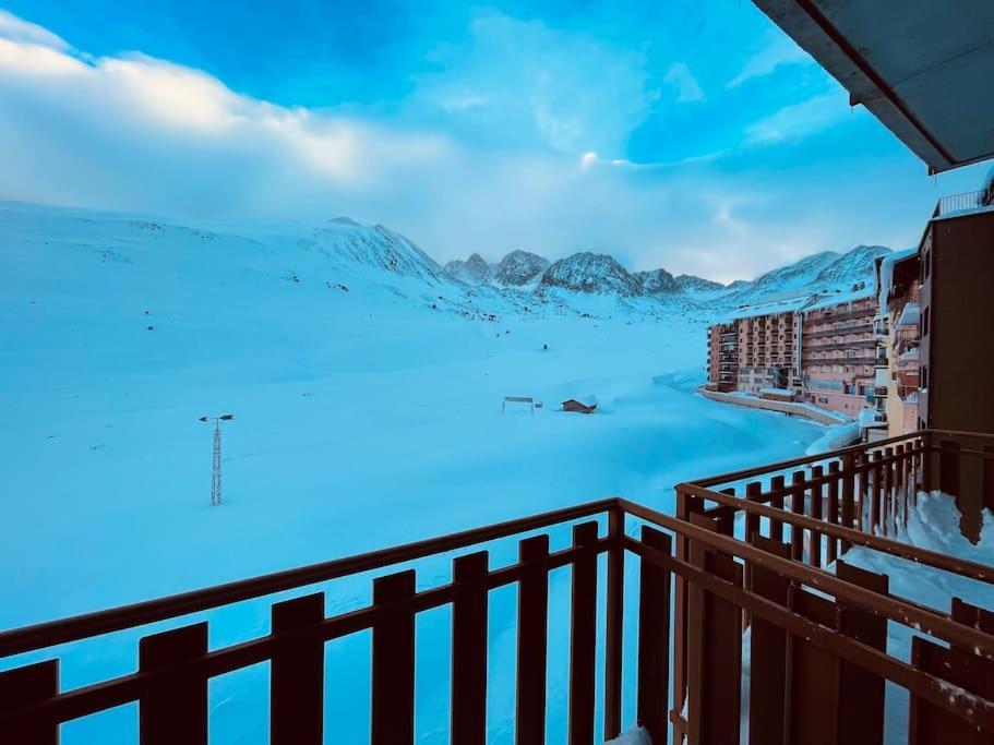 Estudio Pas De La Casa Pie De Pista-Vistas-Wiffi-Netfli Hut 7353 外观 照片