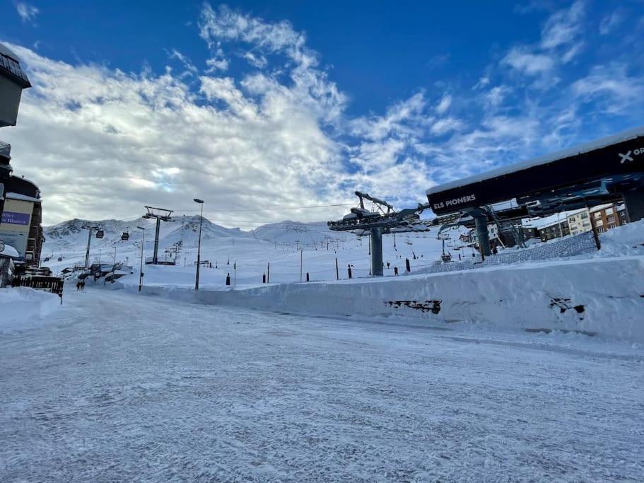Estudio Pas De La Casa Pie De Pista-Vistas-Wiffi-Netfli Hut 7353 外观 照片